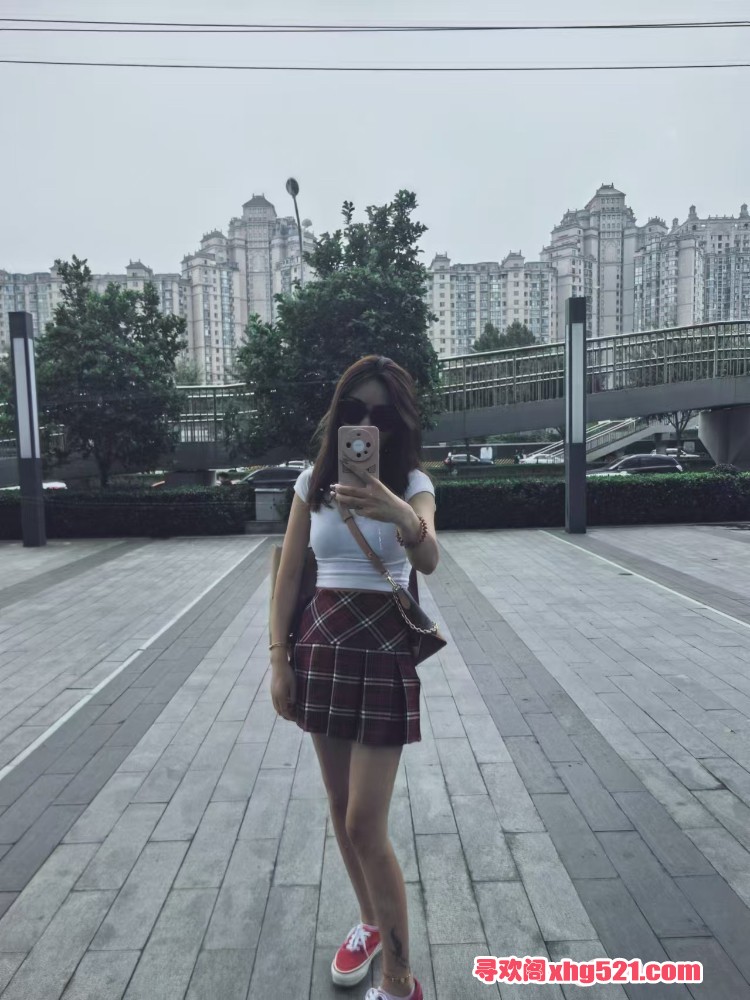 182446u16t8phn6h12s6x6.jpeg
