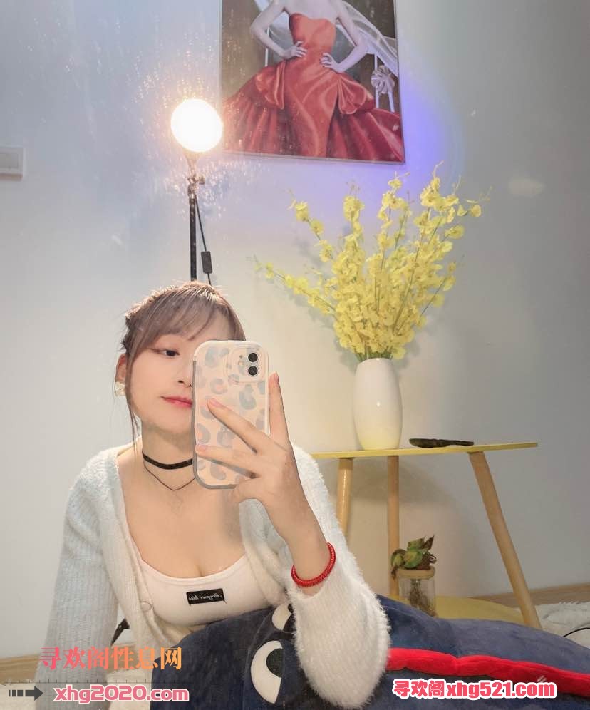 181504mog98yw79g22w39b.png