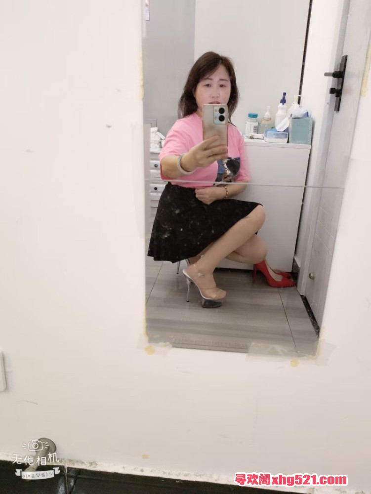 154138grb8hbh4qqjtfjft.jpg