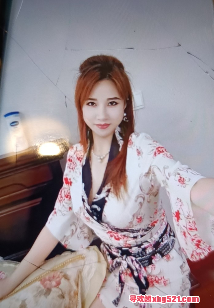 220742zaotanm8j9is88to.jpg