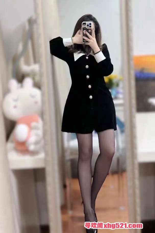 235735d8wcocm1w4j2jjm2.jpg