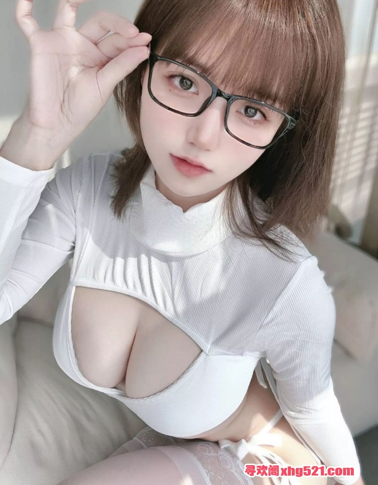155357jm4r8125dr4zg261.jpg