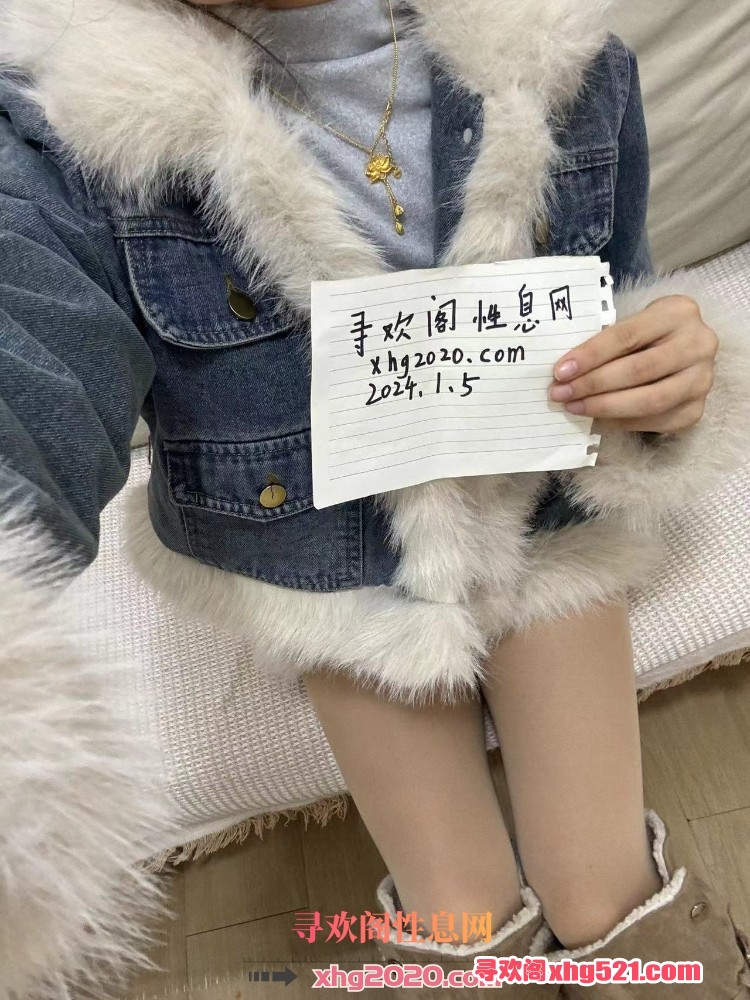 192237m884e4q58k88sbck.jpg