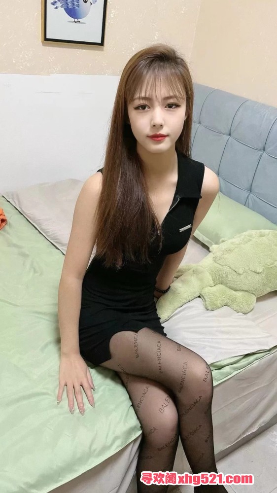 221912dg3a45e5s459va53.jpg