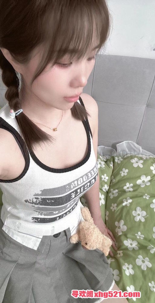 154124h2lj24xtmiprghly.jpg