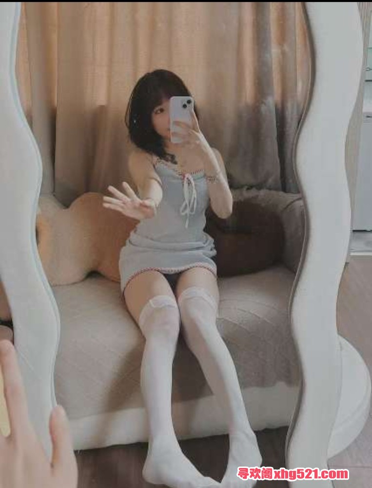 233041mf803zqq376z0s2c.jpg
