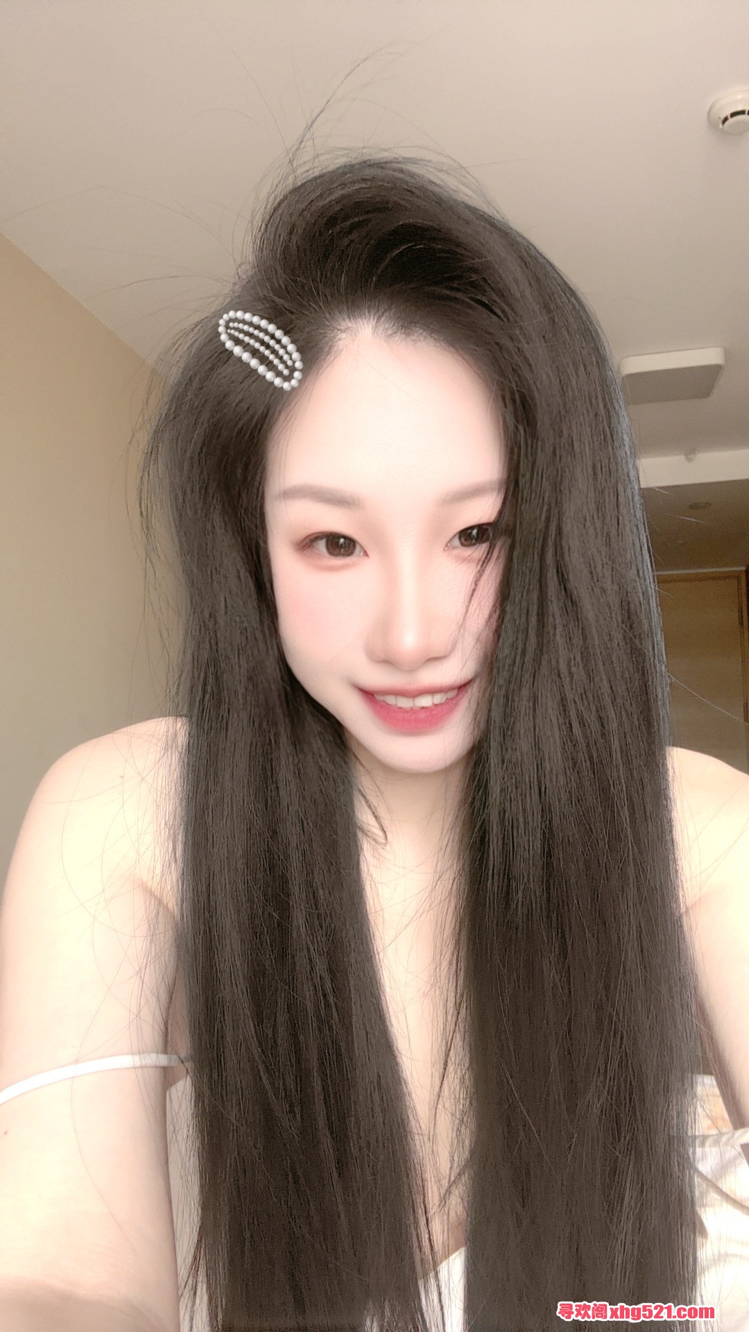 202056w00sgo0g6g66u266.jpg
