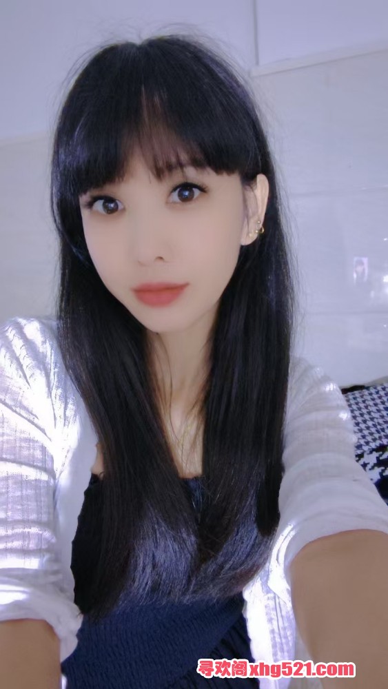 121240k4dm949g4193r06d.jpg