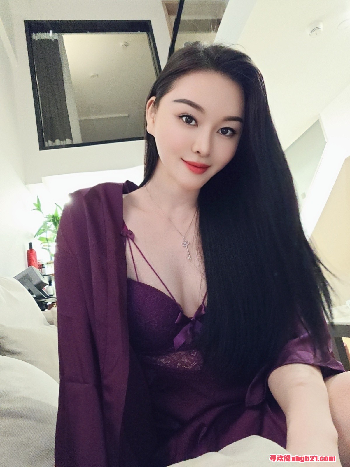 215737h9bwrdzm5uf9tz19.jpg