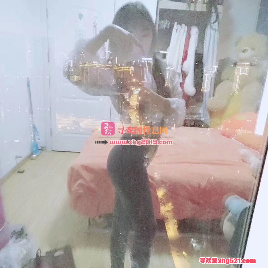 190950ygcnxn5yqwxyzngx.jpg