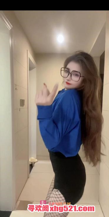 0bf7f7f4-19ca-4eb2-b44b-5e99a97944c9.jpg