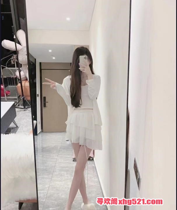 742c71f8-e4aa-4a1f-bb4b-49a2aaa57605.jpg