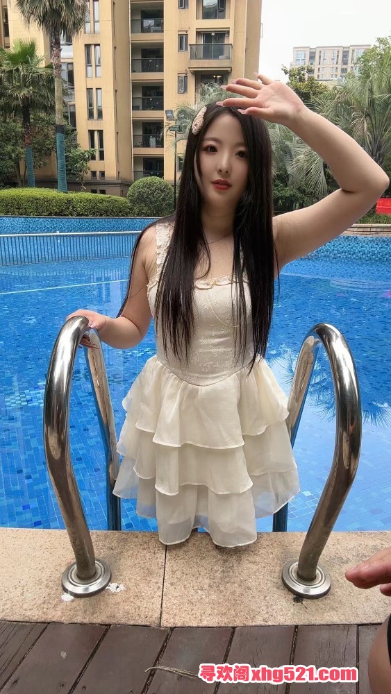 201049ri27x98e8qtj99x0.jpg