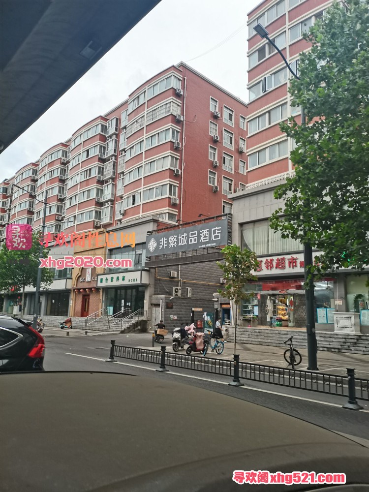 190037qr7bwortwobdrrro.jpg