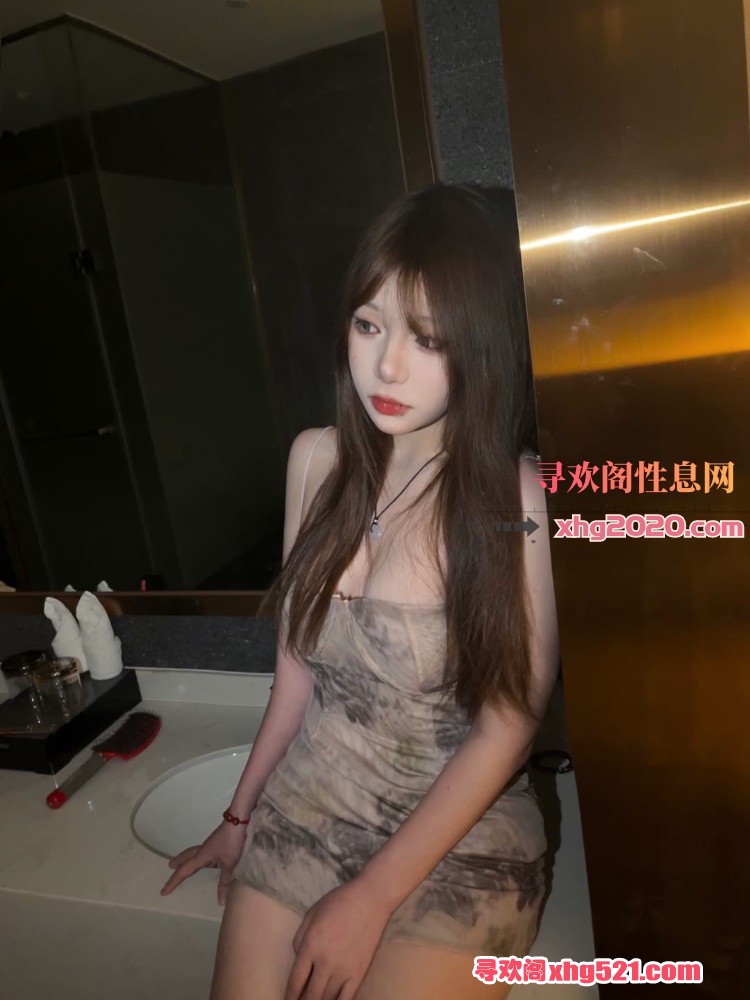 140734ounn1qt5attkskkt.jpg