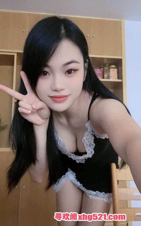 10b1e4d9-ae20-499e-8d8f-3645ec62a385.jpg