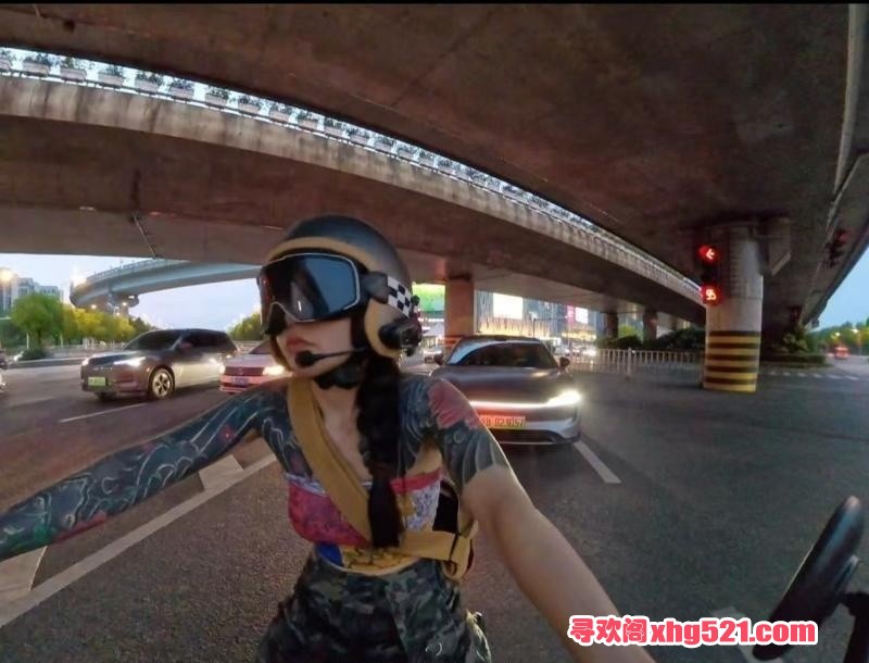 e058d4c4-3d63-4cb9-97a0-5de5183e6310.jpg