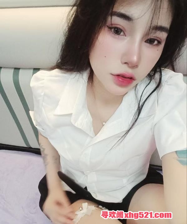 4d429f8c-9e81-4721-b6aa-00f85bb6e416.jpg