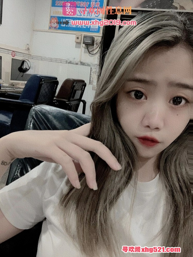 172914yhm1qa1c02gldcx2.jpg