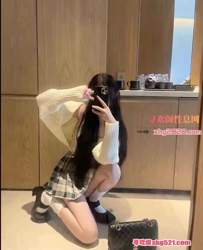 181525z4cyff090f9s3338.jpeg