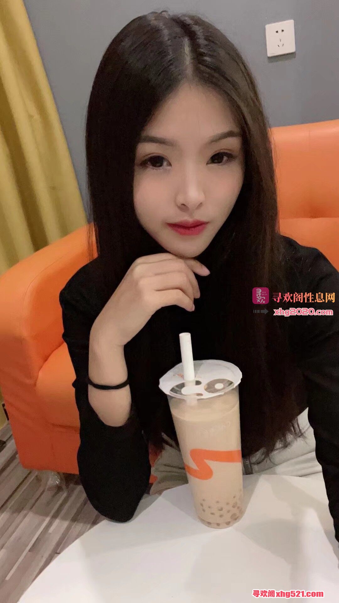 232927ab7dnu23fzddu4uu.jpg
