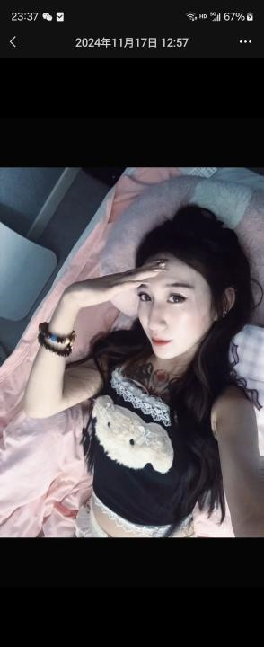 4263621a-e3e7-4a03-a5cd-8fff9610a30a.jpg