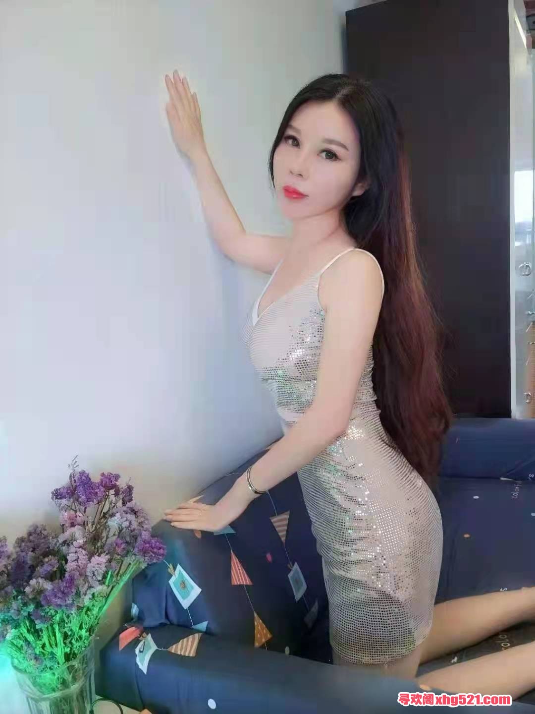 171035p1qxx00bb1ggggyw.jpg